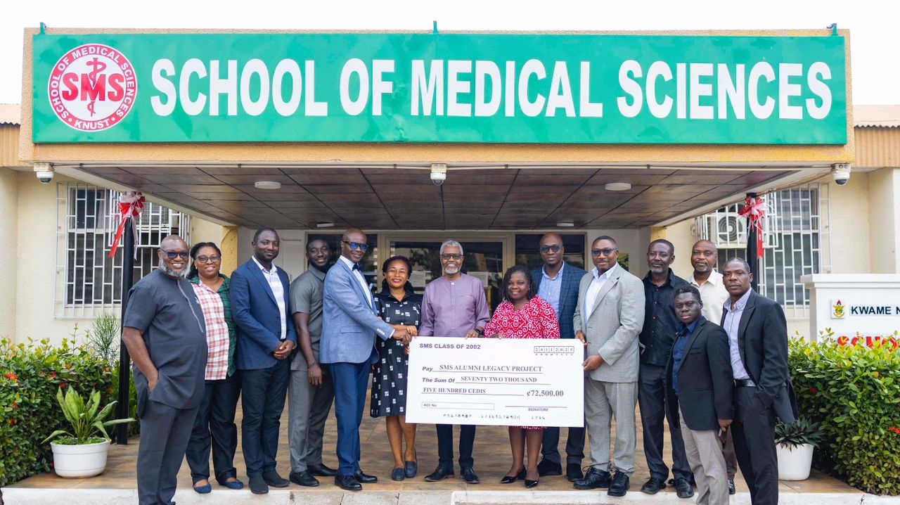 KNUST School of Medical Sciences Class of 2002 Donates GH₵72,000 to Alumni Legacy Project